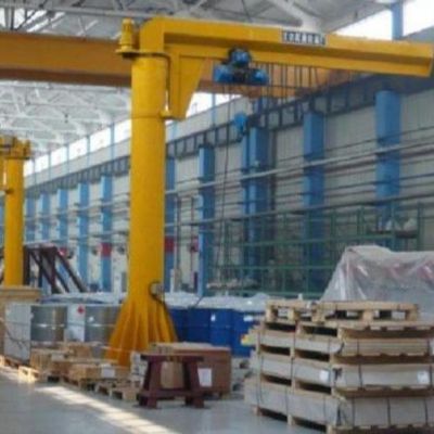 European Type 4.5 Ton Pillar Mounted Jib Crane Remote Control 3 Phase Power Supply